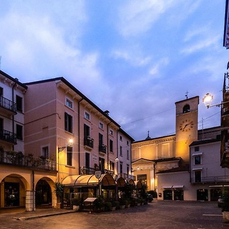 Flowers Apartments Desenzano del Garda Exteriör bild